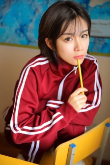 兰姨不敢发出一点声音怕吵醒风